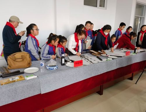 傳統(tǒng)文化進(jìn)校園 名家翰墨傳薪火——長(zhǎng)春寬城區(qū)文聯(lián)文明實(shí)踐文藝志愿服務(wù)系列活動(dòng)正式啟動(dòng)